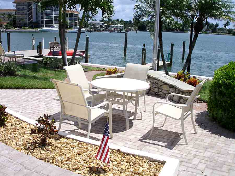 Gulf Bay Apartments Outdoor Furnishings